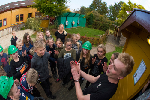 Schooluitje voor groep 8 bij De Wilgenweard in Nijverdal